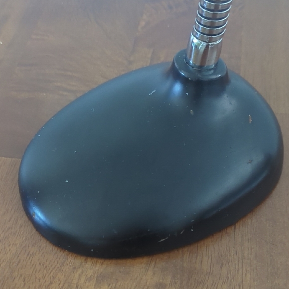 Vintage MCM Flexible Gooseneck Magnifying Glass with Black Base Japan - Picture 2 of 6